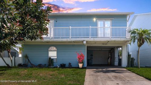 7637 Hatteras Drive, Hudson, FL, 34667 | Card Image