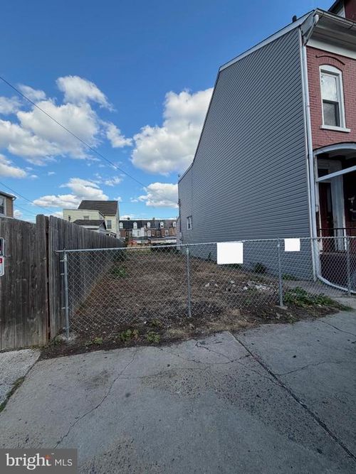 621 N 9th Street, Allentown, PA, 18102 | Card Image