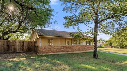 848 Pecan Ln, Cottonwood Shores, TX, 78657-9472 | Card Image
