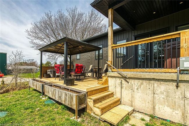 4 Humming Bird Lane, House other with 3 bedrooms, 2 bathrooms and 12 parking in Selkirk ON | Image 38