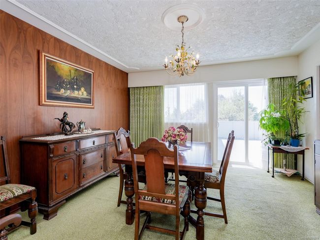 1531 Knight Ave, House other with 5 bedrooms, 3 bathrooms and 2 parking in Saanich BC | Image 4