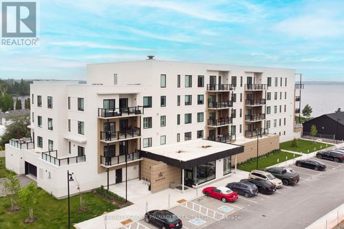 302-19 A West Street N, Kawartha Lakes (Fenelon Falls), ON, K0M1N0 | Card Image