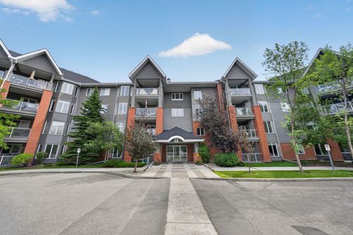 306b-15 Everstone Dr Sw, Calgary, AB, T2Y5B5 | Card Image