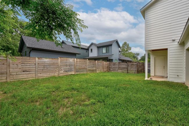 B - 4005 Clawson Rd, Condo with 3 bedrooms, 3 bathrooms and 4 parking in Austin TX | Image 16