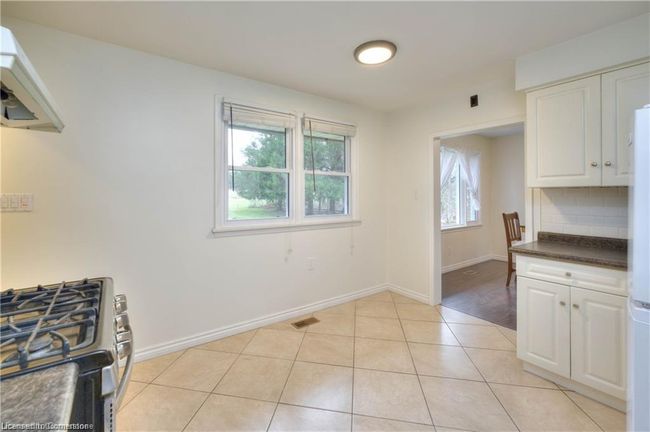 33 Golf Course Rd, House other with 3 bedrooms, 1 bathrooms and 6 parking in Conestogo ON | Image 42
