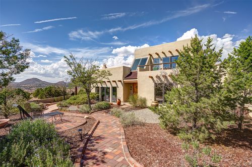 1 Blue Corn Trce, Santa Fe, NM, 87508-7015 | Card Image