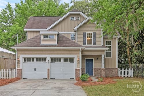 3213 Russell St, Thunderbolt, GA, 31404-4525 | Card Image