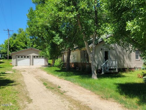 105 Rice St, Mercer, ND, 58559 | Card Image
