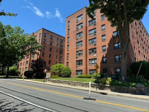 apt-3a-11 Lake St, White Plains, NY, 10603-3831 | Card Image