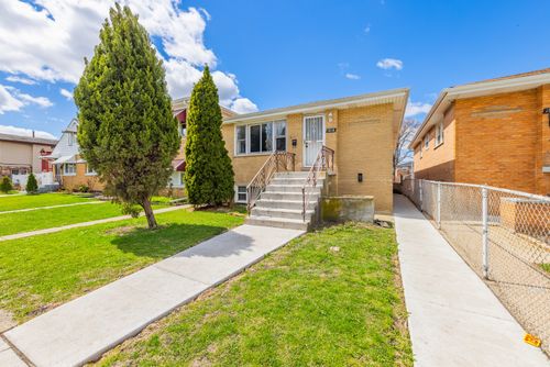 1818 N 39th Ave, Stone Park, IL, 60165-1308 | Card Image