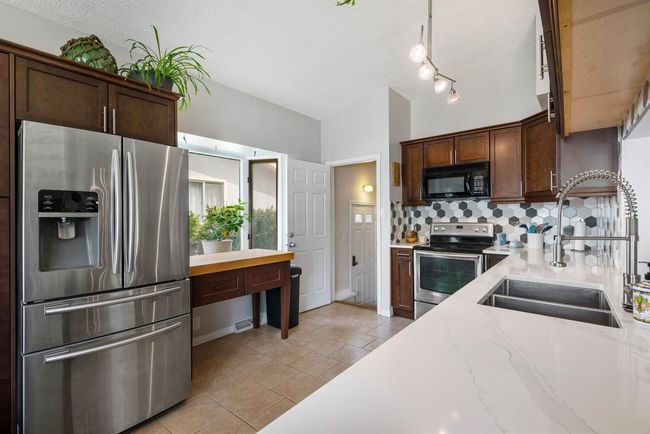 4828 Nipawin Cres Nw, House detached with 4 bedrooms, 2 bathrooms and 3 parking in Calgary AB | Image 13