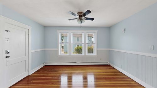 apt-1-5 Ropes St, Salem, MA, 01970-4980 | Card Image