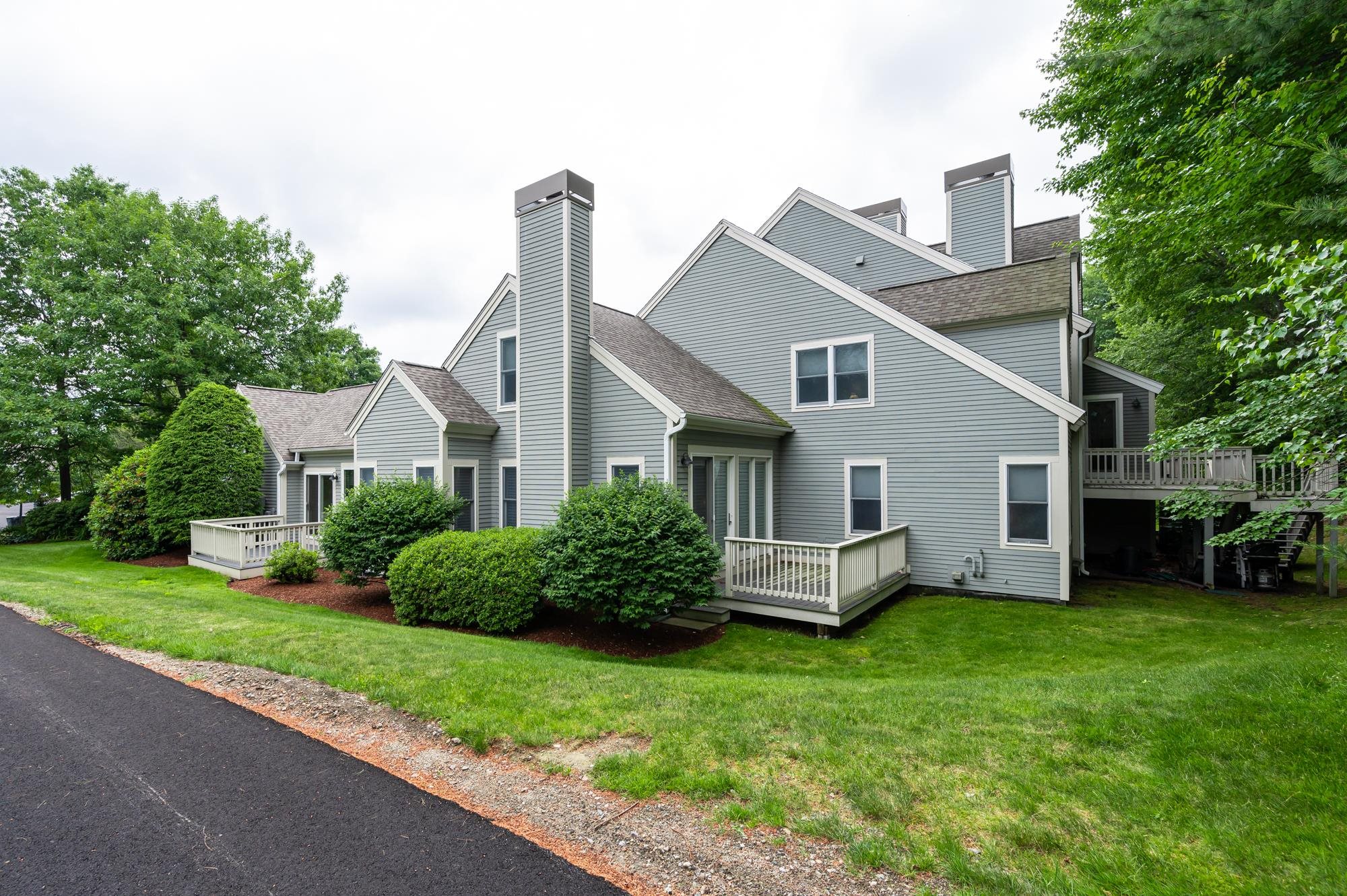 Hawthorne Village Rd, Nashua, NH 03062