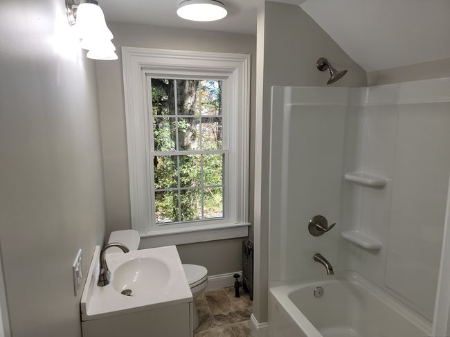 11 Pigeon Swamp Rd, House other with 4 bedrooms, 2 bathrooms and 6 parking in South Windham CT | Image 33