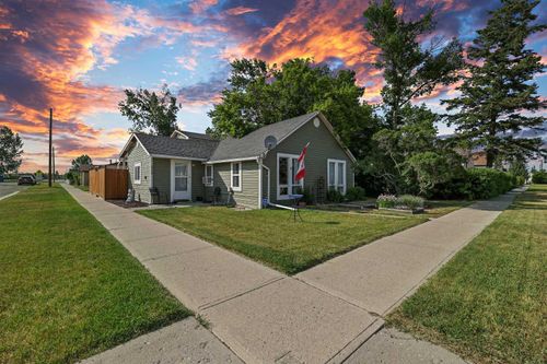 213 Aberdeen Street, Rural Foothills County, AB, T0L0J0 | Card Image