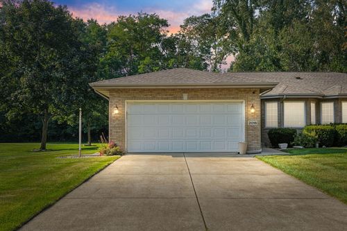 2016 Texas St, Chesterton, IN, 46304-3058 | Card Image