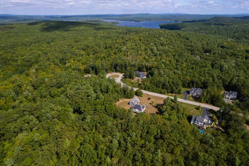 53 Tanglewood Dr, Auburn, NH, 03032-4401 | Card Image