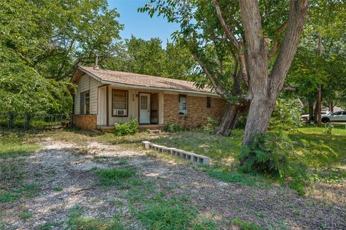 238 Oakwood Circle, Shady Shores, TX, 76208 | Card Image