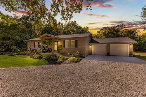 5775 Canal Rd Ne, Pleasantville, OH, 43148-9752 | Card Image