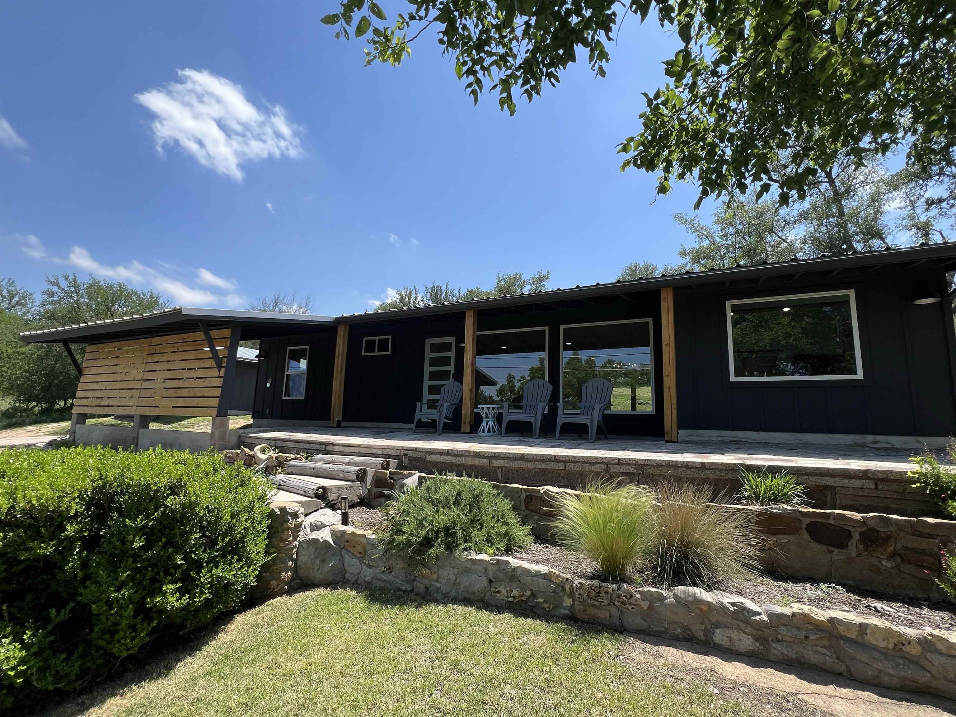 Los Escondidos St, Marble Falls, TX 78654