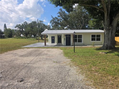 429 Michigan St, Lake Placid, FL, 33852-6319 | Card Image