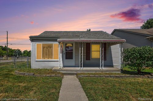 20409 Colman St, Clinton Township, MI, 48035-4027 | Card Image