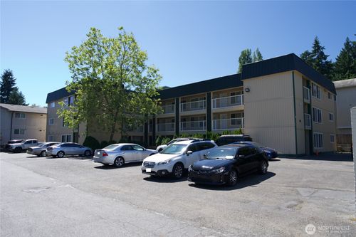 apt-208-101 Sw 119th St, Seattle, WA, 98146-2926 | Card Image