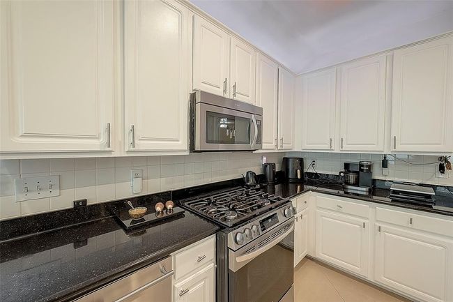 11823 Caprock Canyons Ln, House other with 4 bedrooms, 3 bathrooms and 2 parking in Sugar Land TX | Image 7