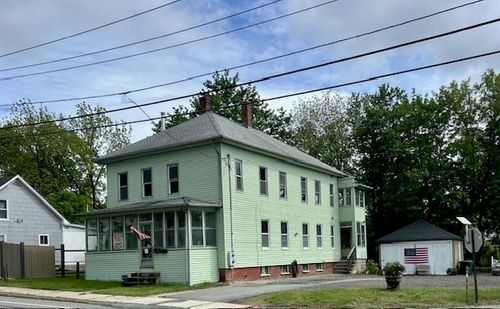 209 Sterling St, Clinton, MA, 01510-1861 | Card Image