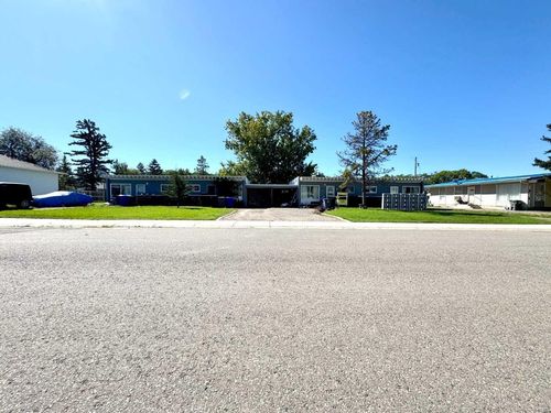 227 53 Avenue E, Claresholm, AB, T0L0Z0 | Card Image