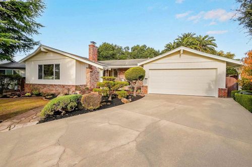 20255 Yeandle Ave, Castro Valley, CA, 94546-4418 | Card Image