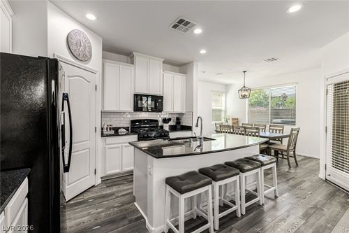 7583 Wellfleet Bay Avenue, Las Vegas, NV, 89179 | Card Image