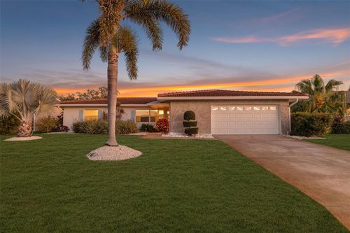 1984 Michigan Ave Ne, St Petersburg, FL, 33703-3406 | Card Image