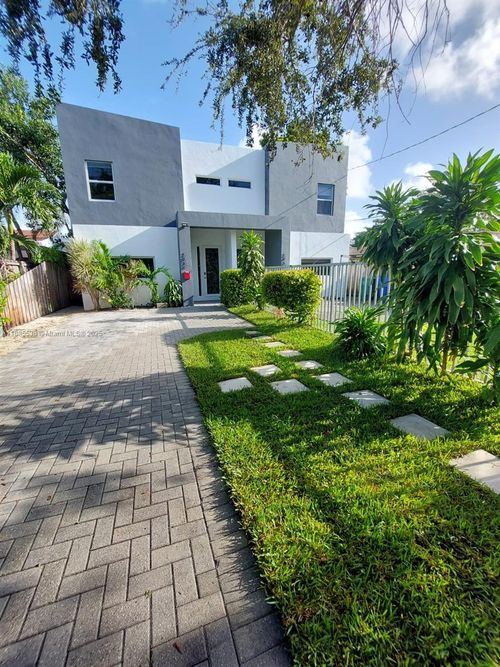2839-2839 Sw 25th Ter, Miami, FL, 33133-2109 | Card Image