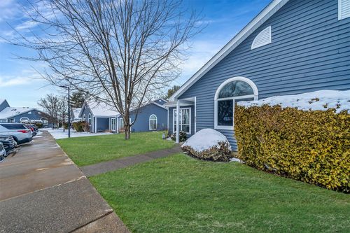 827 Spring Lake Drive, Brookhaven, NY, 11953 | Card Image