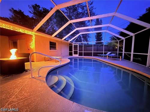 690 95th Ave N, NAPLES, FL, 34108-2455 | Card Image