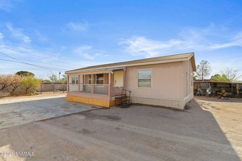 1400 Lincoln St, Anthony, NM, 88021-8158 | Card Image