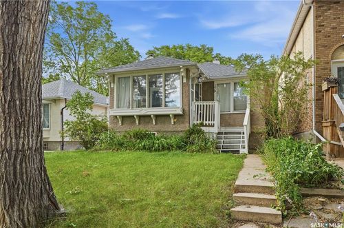 179 Angus Cres, House with 2 bedrooms, 1 bathrooms and 1 parking in Regina SK | Card Image