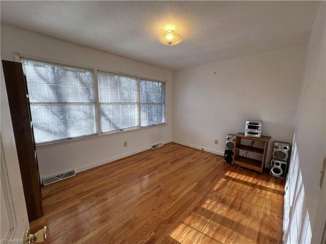 101 N Wilson St, House other with 4 bedrooms, 2 bathrooms and null parking in Madison NC | Image 31