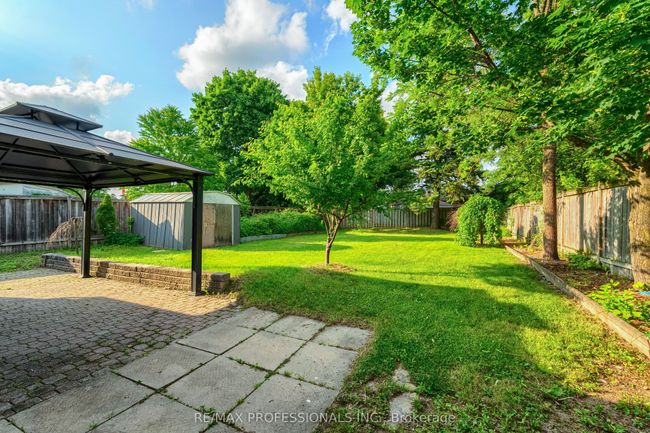 18 Weber Dr, House other with 3 bedrooms, 2 bathrooms and 3 parking in Georgetown ON | Image 32