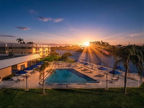 300-14 Colonial Club Dr, Boynton Beach, FL, 33435-8343 | Card Image