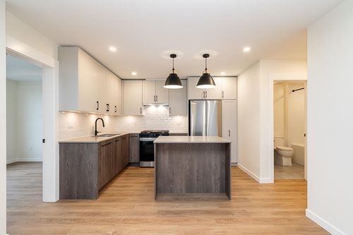 516-27218 Aldergrove Town Centre Dr, Langley, BC, V4W0E4 | Card Image