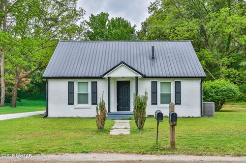 210 E Union St, Gleason, TN, 38229-7202 | Card Image
