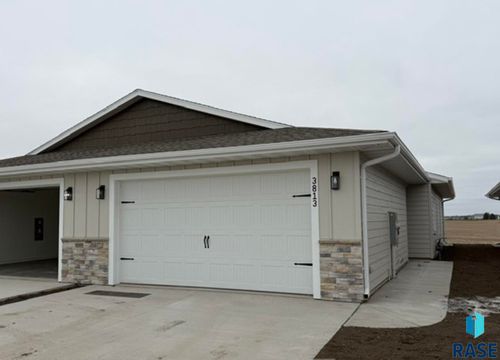 3813 S Joanne Ave Avenue, Sioux Falls, SD, 57106 | Card Image