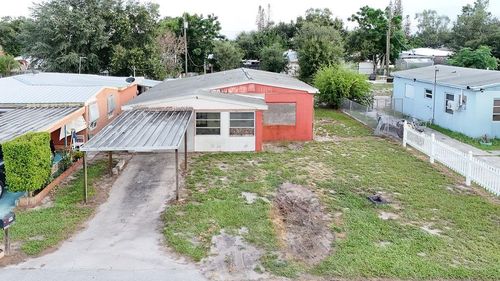 99 Yale Ave, Frostproof, FL, 33843-9742 | Card Image