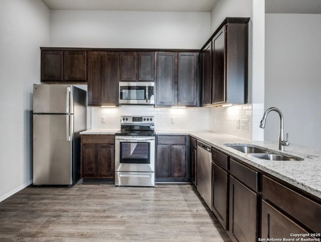 624 Heathers Way, Home with 3 bedrooms, 2 bathrooms and null parking in Seguin TX | Image 20