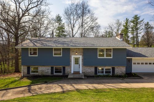 25 Angela Dr, Athens, OH, 45701-3630 | Card Image
