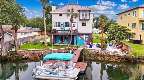 1424 5th Ave, Crystal River, FL, 34429-4928 | Card Image