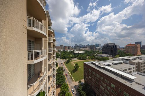1422-3225 Turtle Creek Blvd, Dallas, TX, 75219-5470 | Card Image