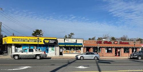765 Suffolk Ave, Brentwood, NY, 11717-4409 | Card Image